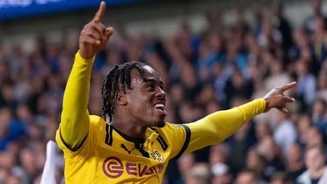 石油杯赛程-靠替补拿下比赛 多特蒙德欧冠大胜并不轻松